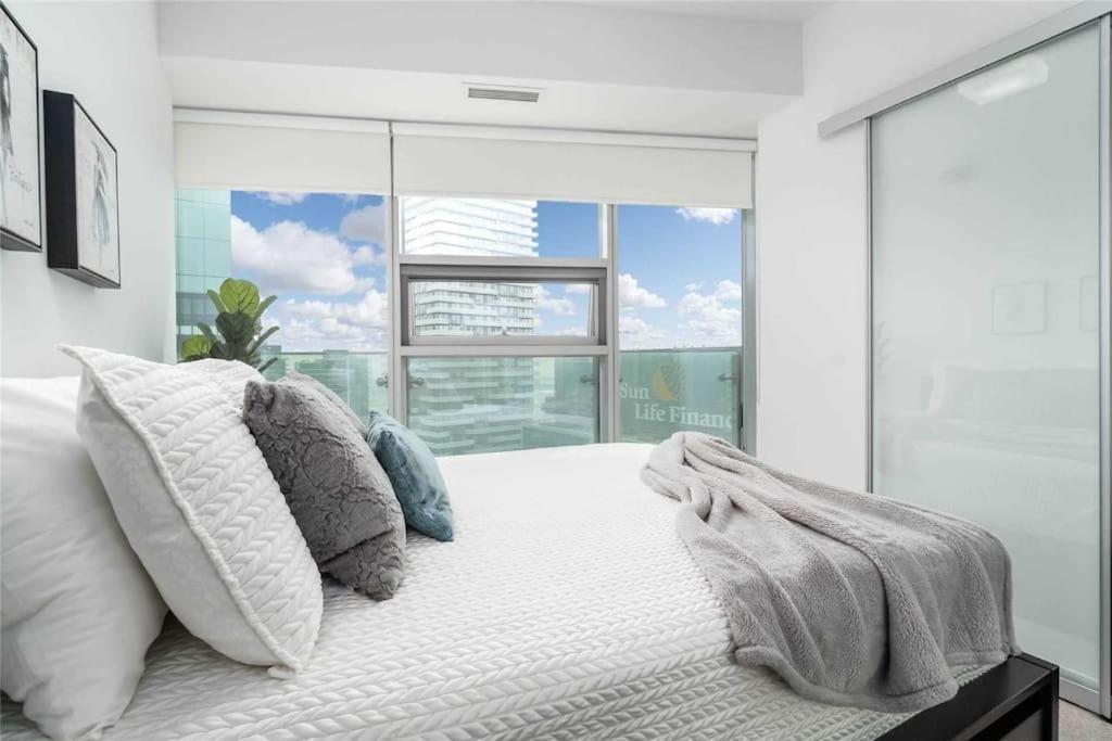 New Superior Lakeview Luxury 3-Bedroom Suite On 48 Floor Toronto Ngoại thất bức ảnh