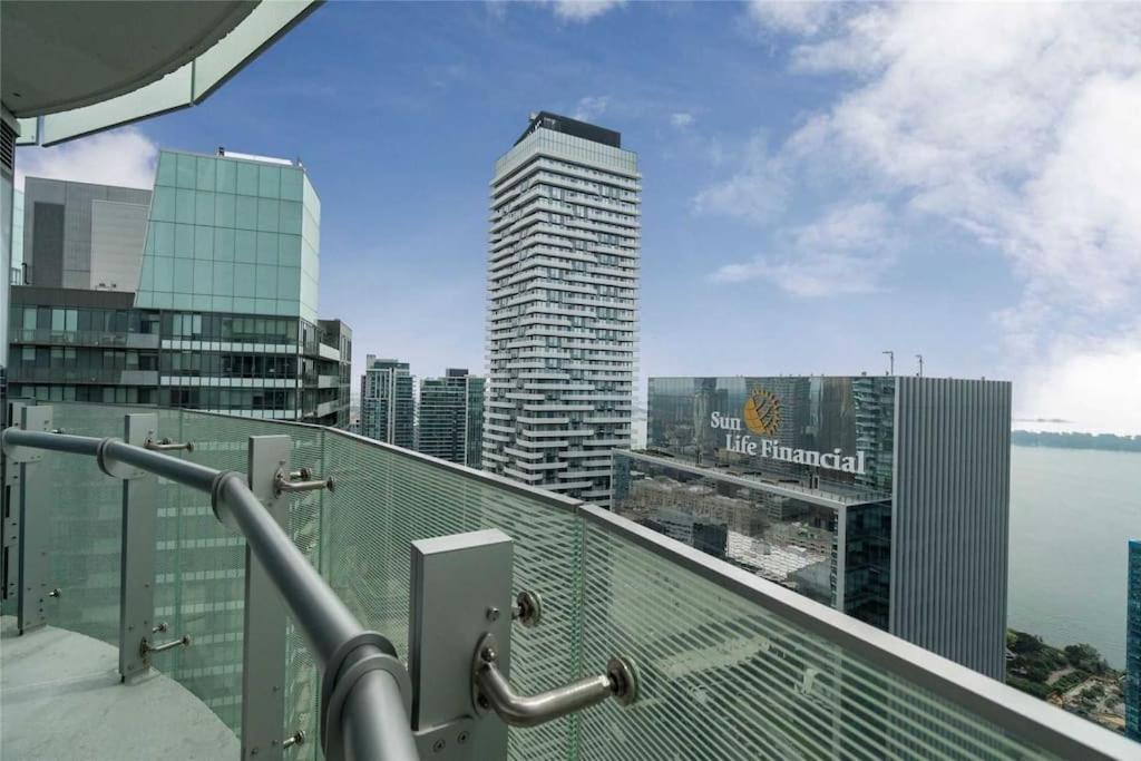 New Superior Lakeview Luxury 3-Bedroom Suite On 48 Floor Toronto Ngoại thất bức ảnh