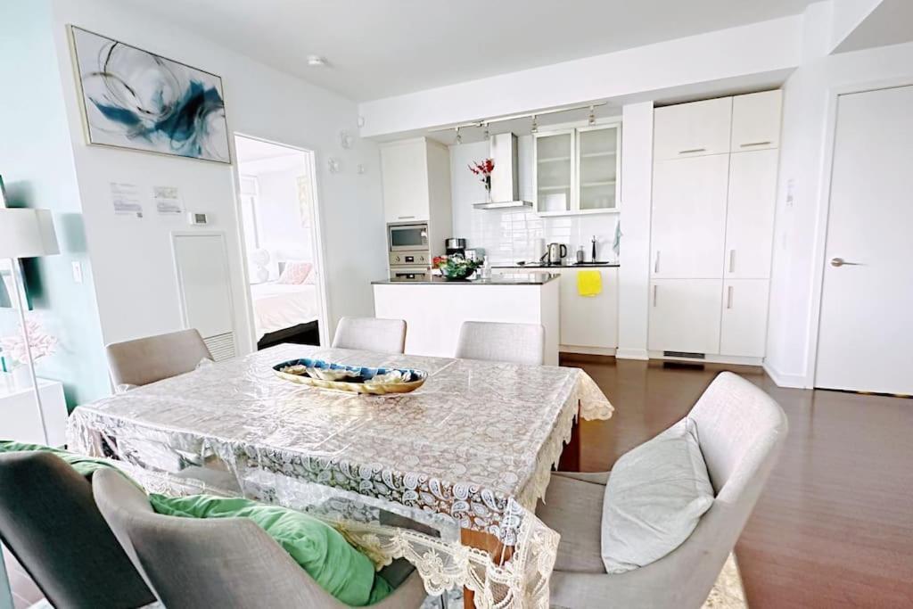 New Superior Lakeview Luxury 3-Bedroom Suite On 48 Floor Toronto Ngoại thất bức ảnh