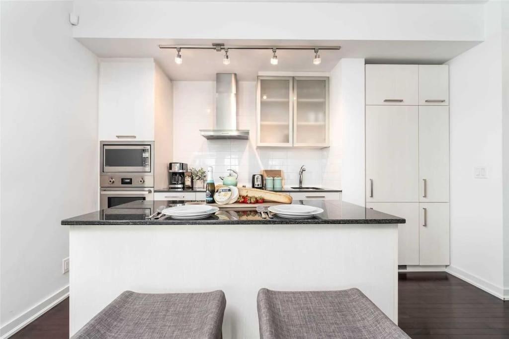 New Superior Lakeview Luxury 3-Bedroom Suite On 48 Floor Toronto Ngoại thất bức ảnh
