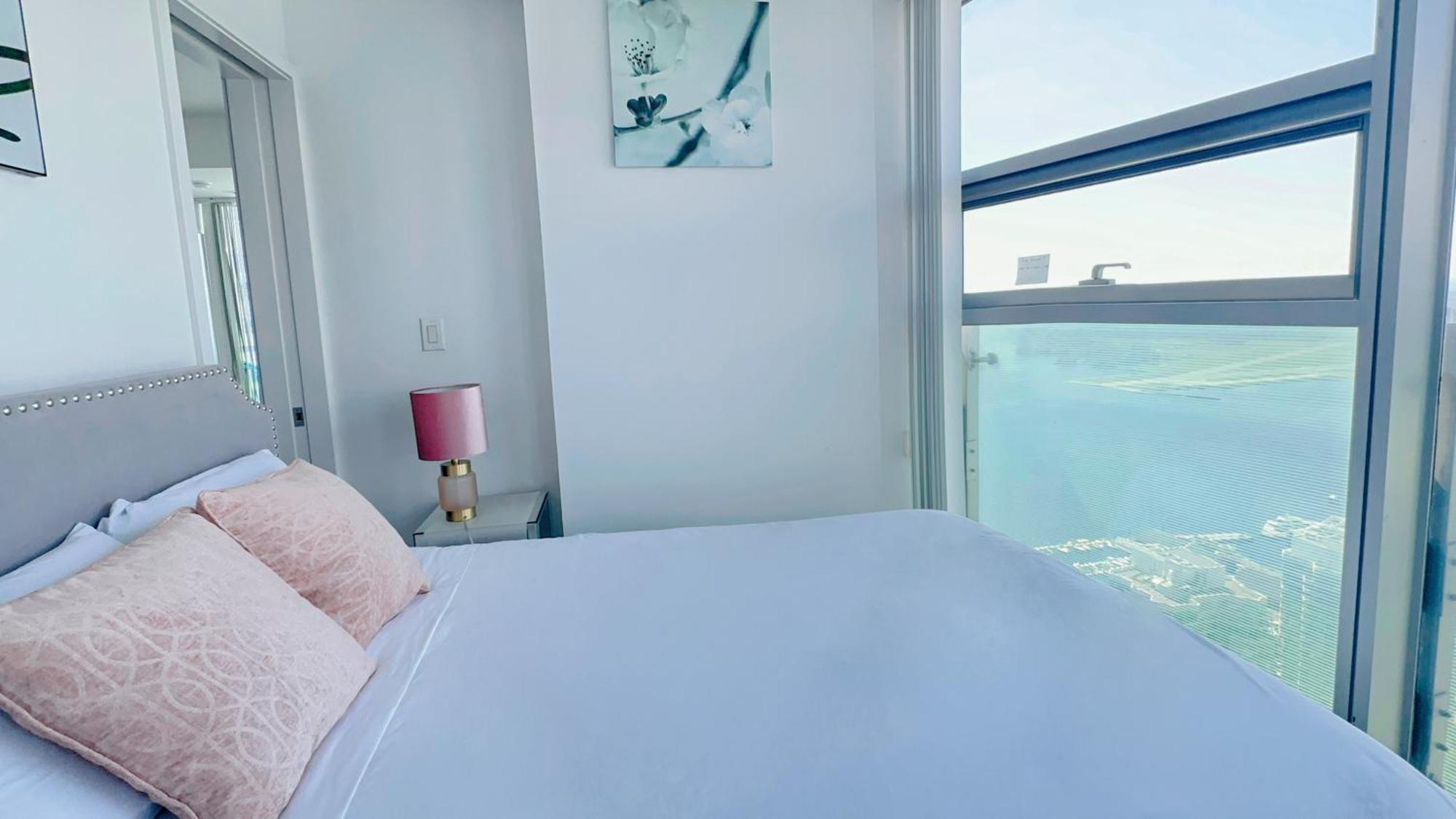 New Superior Lakeview Luxury 3-Bedroom Suite On 48 Floor Toronto Ngoại thất bức ảnh