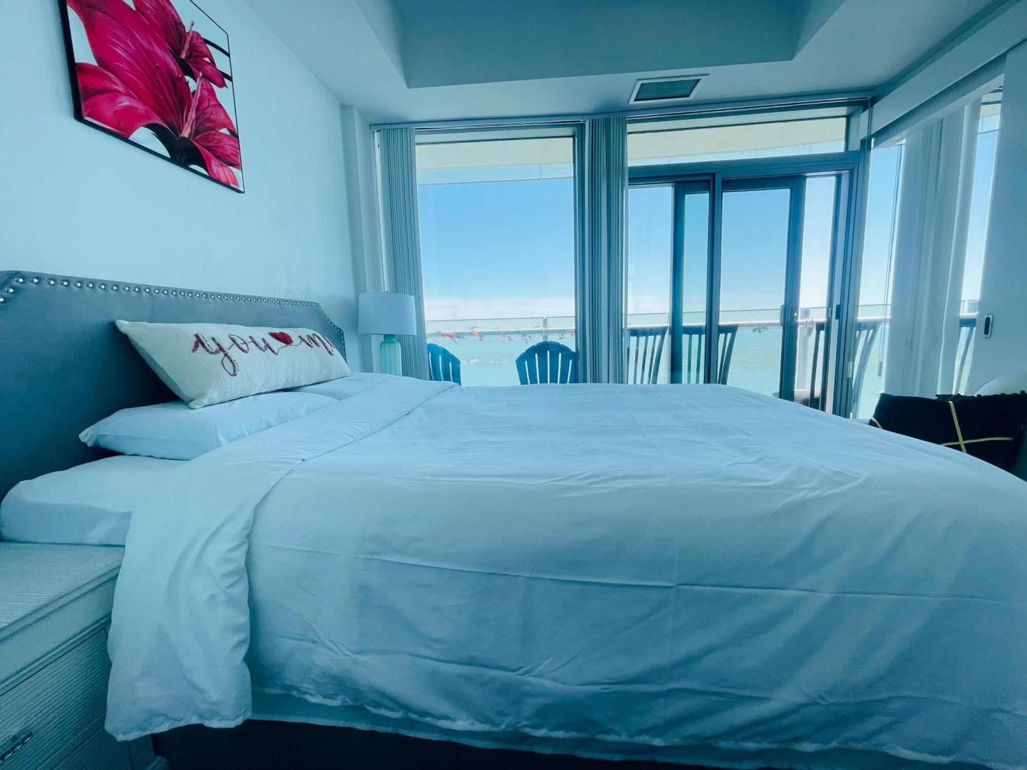 New Superior Lakeview Luxury 3-Bedroom Suite On 48 Floor Toronto Ngoại thất bức ảnh